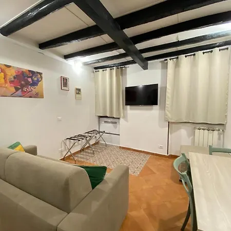 Casa Vicolo Moroni - Trastevere * Roma